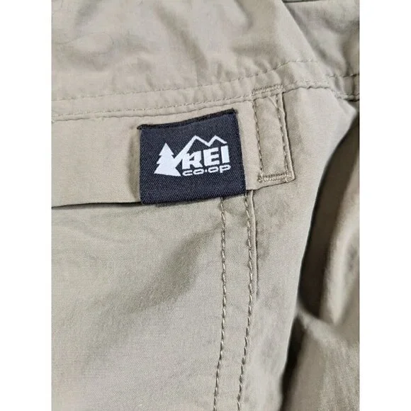 REI Co-op Shorts Mens 40 Nylon Hiking Outdoor Relaxed Cargo Pockets Beige - Picture 16 of 16
